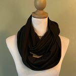 Beyond Yoga Black Pocket Scarf NWT Photo 1