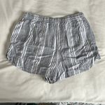 Hollister  ultra high-rise striped shorts. Size Medium. Photo 1