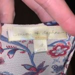 Mimi and Daphne white floral pleated short sleeve blouse Photo 5