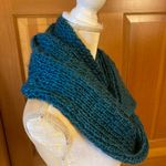 Gorgeous Wool Knit Teal Infinity Scarf /Wrap Blue Photo 4