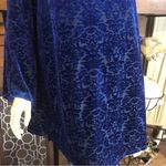 Avenue  BLUE & BLACK VELOUR BELL SLEEVE BLOUSE (18/20) Photo 11