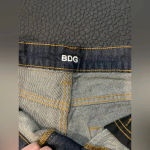 BDG NWT midrise Alexa pocket shortie urban outfitters size 28 Photo 2
