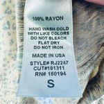 By Together Women’s Long Sleeve Blue & White Amimal Print Crop Top Size Small Photo 5