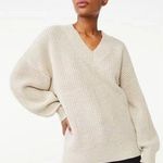 Free Assembly Beige Wide V Photo 0