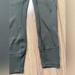 Lululemon in movement 7/8 tight dark olive green 8 Photo 2