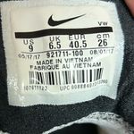 Nike  Sneakers Athletic Shoes Size 9 Air Versatile II White Black 921711-100 Photo 5