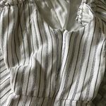 Dainty Hooligan  Romper Photo 4