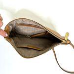 Michael Kors East West Crossbody in Camel Pebbled Leather and Gold Chain Photo 9