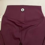 Vuori NWT  Chilled Out Performance Legging in a Cerise Color Size S Photo 8