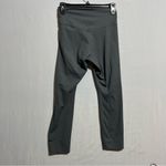 Nike  women’s dri‎ fit cropped leggings size S Photo 2