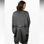 Lululemon Exaltation Wrap Black / Stargaze OS Photo 2
