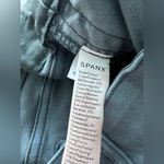 Spanx  20318R Stretch Twill Shorts S Photo 4