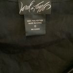 Lord and Taylor sleeveless ruffled front round neck black blouse tank top size 8 Photo 3