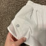 Lululemon  Hotty Hot Shorts 2.5" White Photo 4