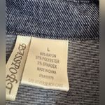 Buckle 2/$15 Passport Button up Top Photo 2