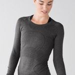 Lululemon Swiftly Tech Long sleeve Photo 0