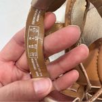 Clarks  Gold Leather Strappy Gladiator Sandals Women’s 9 Beachy Comfort Flats Photo 5