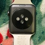 Apple Watch Series 3 42mm Photo 1