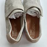 Toms Altair Beige Fabric Slip On Velcro Sneakers ADJUSTABLE STRAP Size 8.5 Photo 2