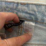 H&M  mom jeans Photo 3