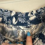 American Eagle | Blue & White Tropical Floral Print High Rise Shorts Small Women Photo 4