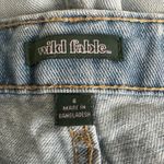 Wild Fable Shorts Womens 6 Light Wash Rigid Distressed Frayed Hem Y2K High Rise Photo 2