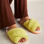 Free People NWT EMU x  Mayberry Teddy Cozy Slippers Photo 0