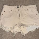 American Eagle  cream denim shorts. Stars and Stripes details on back pockets Photo 0