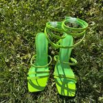 Forever 21 NIB Wraparound Faux Patent Leather Heels Photo 1