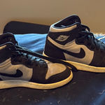 Nike  Men's Black and White Sneakers Photo 0
