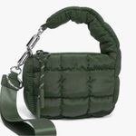 Quilted Puffer Detachable Wristlet #1019 Green Photo 0