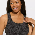 Torrid  Sports Bra Happy Camper Gray Black Leopard 5X Criss Cross Back Zip‎ Front Photo 0