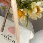 Coach  Largo Chalk  Wristlet Horse And Carriage Photo 3