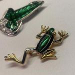 Lot Of 2 Metal / Enamel Brooch Pins Photo 0