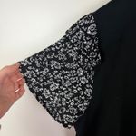 CeCe  Black Floral Ruffle Sleeve Top Size 2X Neutral Chic Stretch Dainty Comfy Photo 1