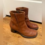 Timberland  Women's Brown Leather Boots size 6 Photo 1