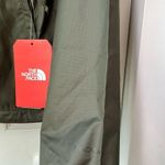 The North Face Cyclone Packable Lightweight Windbreaker Jacket, Taupe Green, S Photo 10