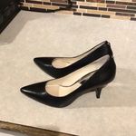 Michael Kors MICHAEL  BLACK PUMP
Alina Flex Leather Pump Photo 9