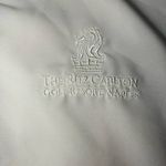 The Ritz Carleton Naples Zero restriction golf 1/4 zip rain sweater White Size L Photo 1