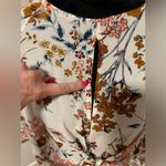 Willow + Root  Floral Keyhole Tunic Top from Buckle Photo 5