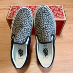 Vans  Classic Slip-On Leopard Shoe Mens 10.0 US Women 8.5 US Photo 3