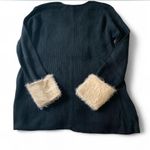 Love Riche ‎Faux Fur Trimmed Sweater Photo 3