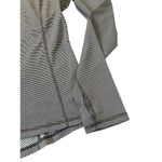 Xersion Women Slim Fit Activewear Fitted Thumbhole Sleeve (36-51) Photo 4