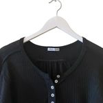 Sweet Romeo Waffle Knit Oversized Henley Tunic Top in Optic Black Size 1X Photo 2