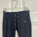 Nike  Dri Fit XS Black Purple Elastic Waist Cropped Pants Workout Drawstring Photo 2