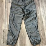 Reebok Vintage Wind Breaker Pants size Medium Excellent Condition, waist stretches to 19, inseam is 29 Photo 6