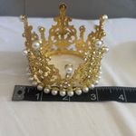 Elegant Gold and Pearl Crown Photo 6