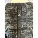 Lululemon Swiftly Tech Long Sleeve Crew Shirt Black White Space Dye Seamless Top Size M Photo 5