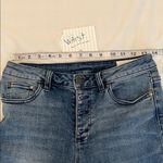 Vince Camuto  sz27/4 raw hem with slit slightly distressed straight leg jeans EUC Photo 6