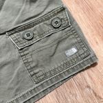 The North Face  | Women's Green Outdoor Hike Trail Utility Cargo Shorts, Size 8 Photo 2